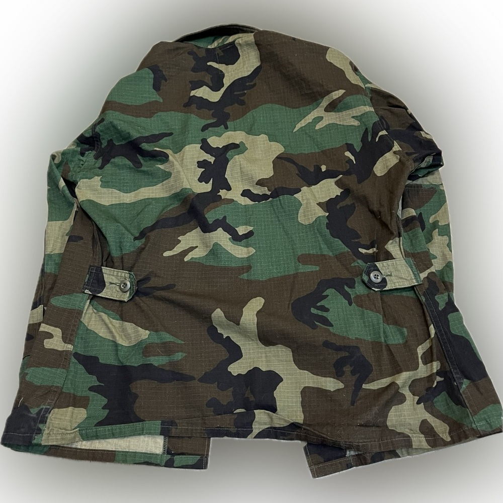 Woodland Camouflage Hot Weather Combat Jacket Size Medium-Regular